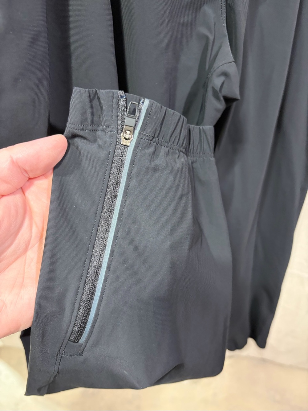 Lululemon Athletica Surge Jogger - Picture 3 of 6